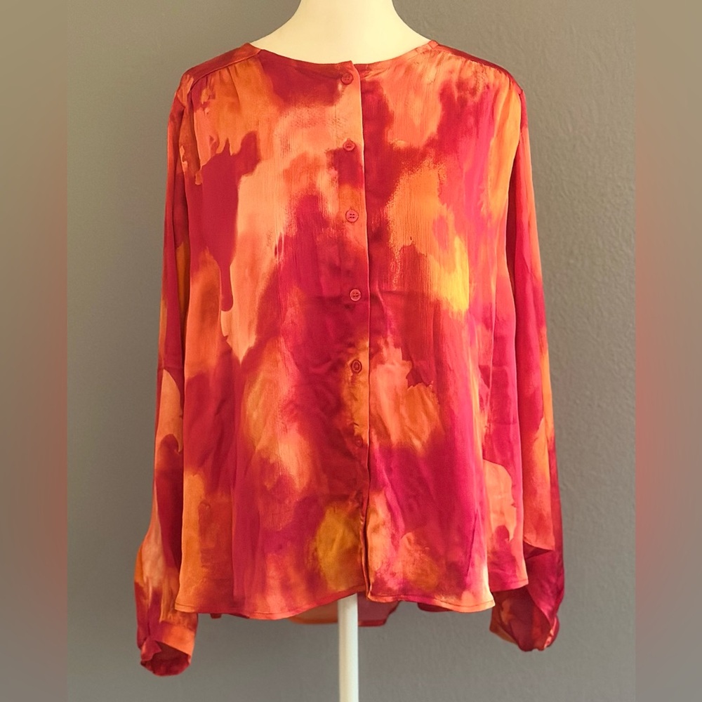 JODIFL NWT M Multicolor Button-Up Blouse
